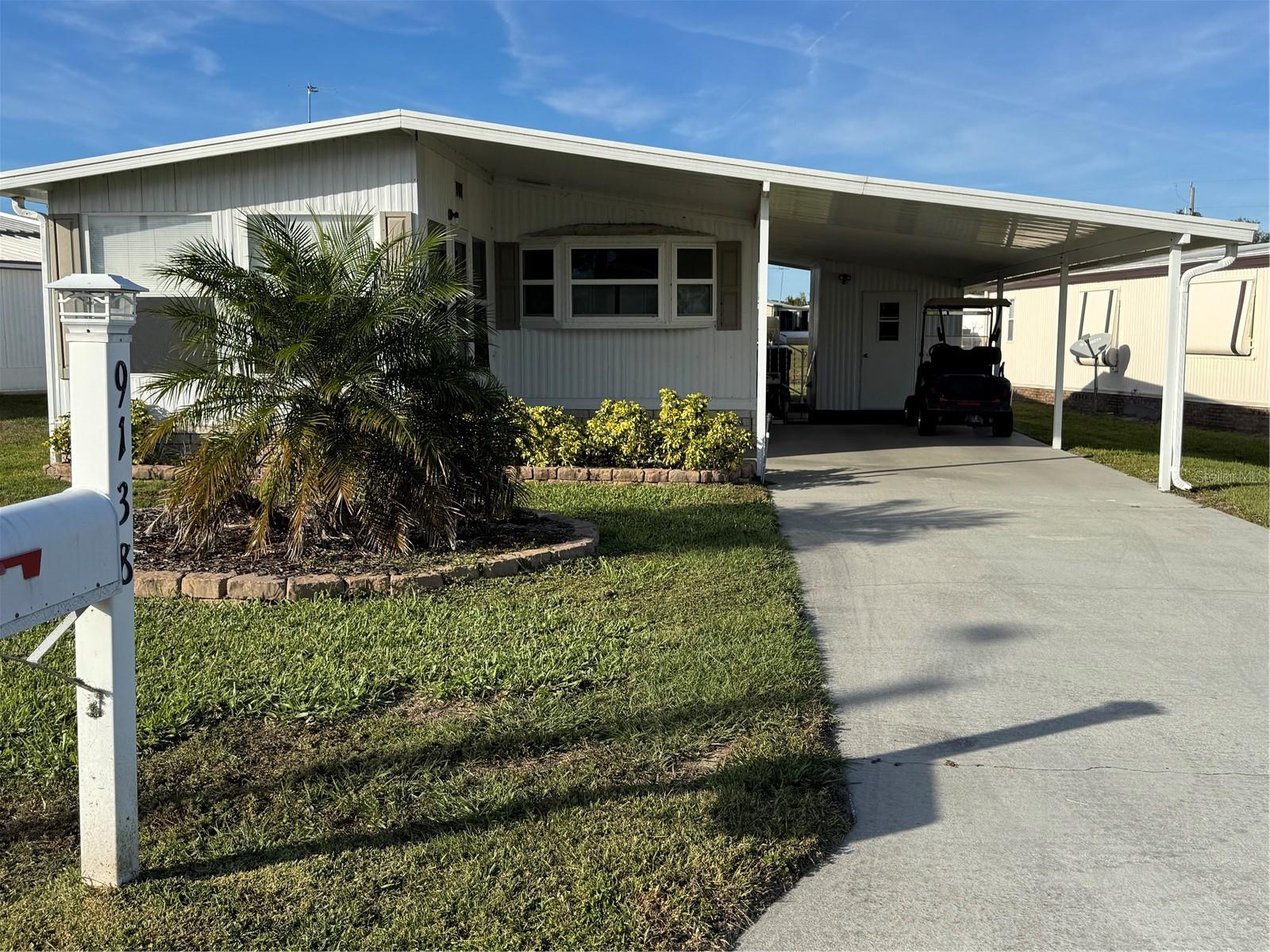 9138 LAKE POINT BLVD