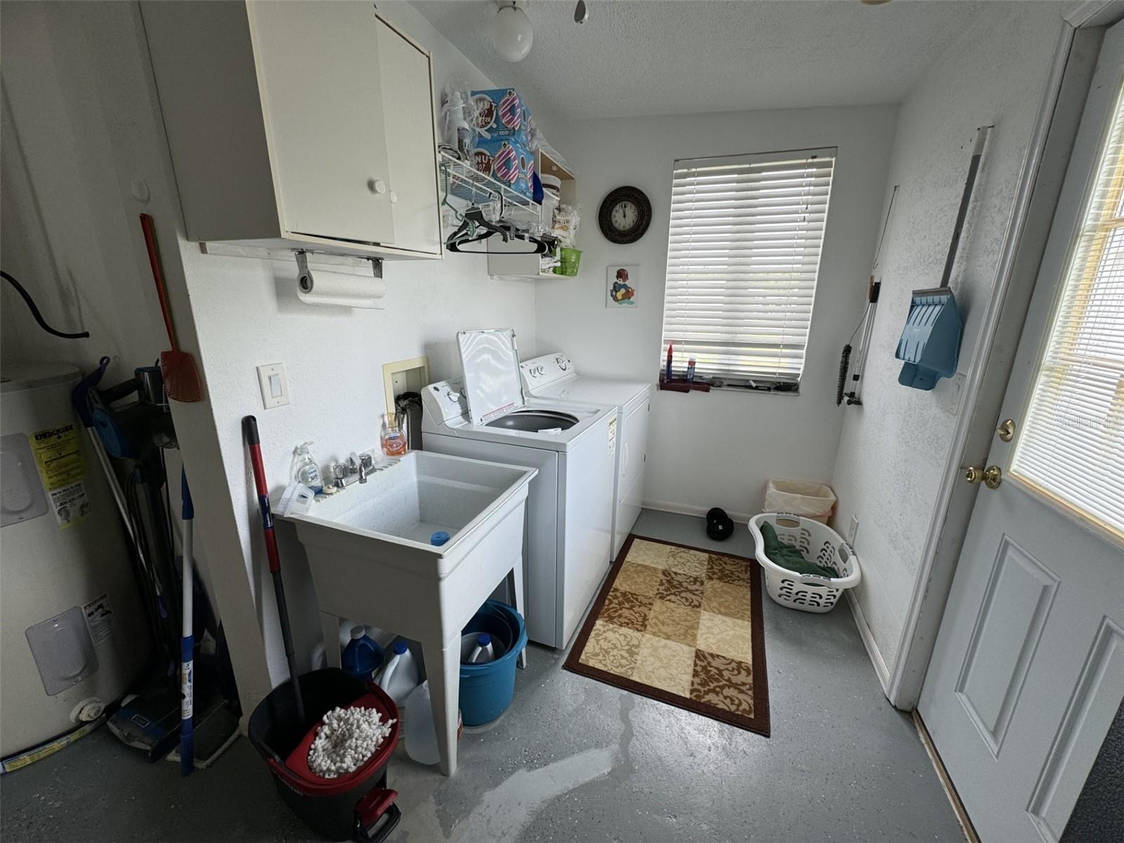 245 CHERRYWOOD DR