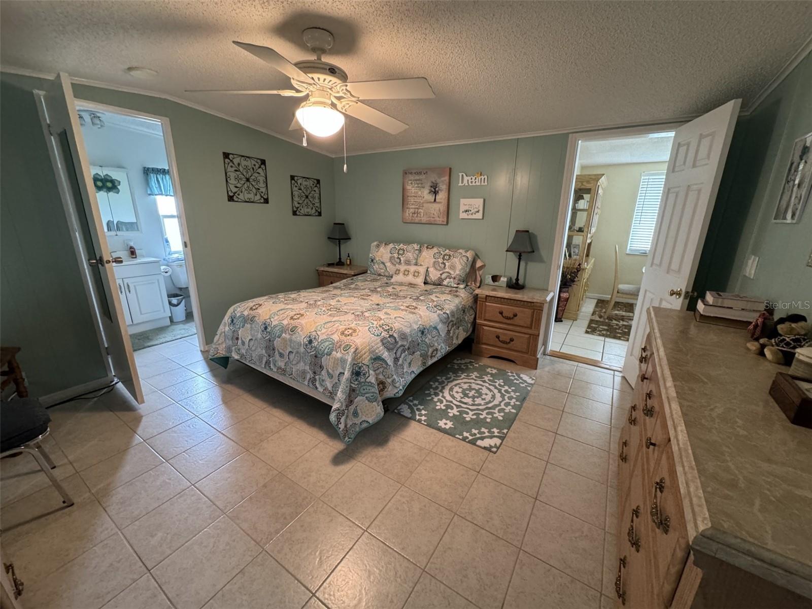 245 CHERRYWOOD DR