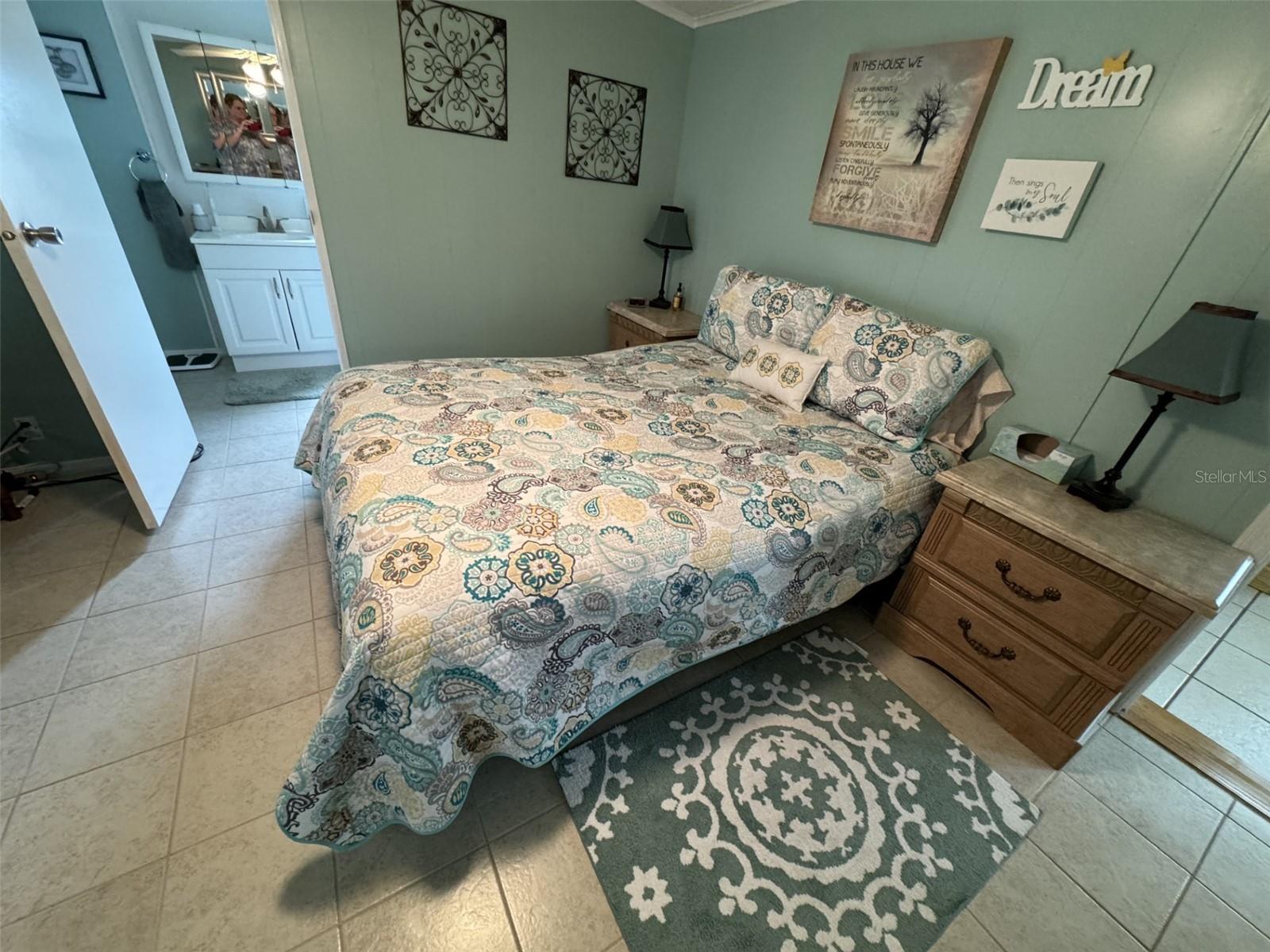 245 CHERRYWOOD DR
