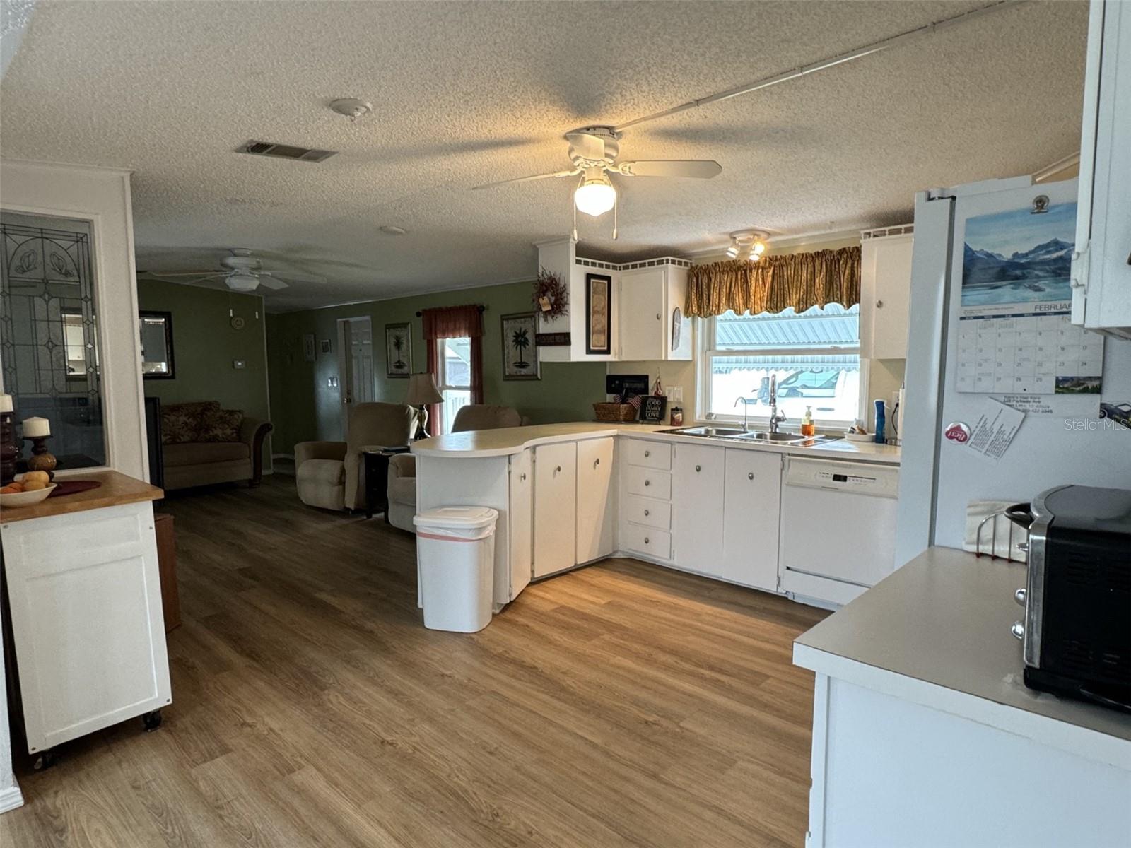 245 CHERRYWOOD DR