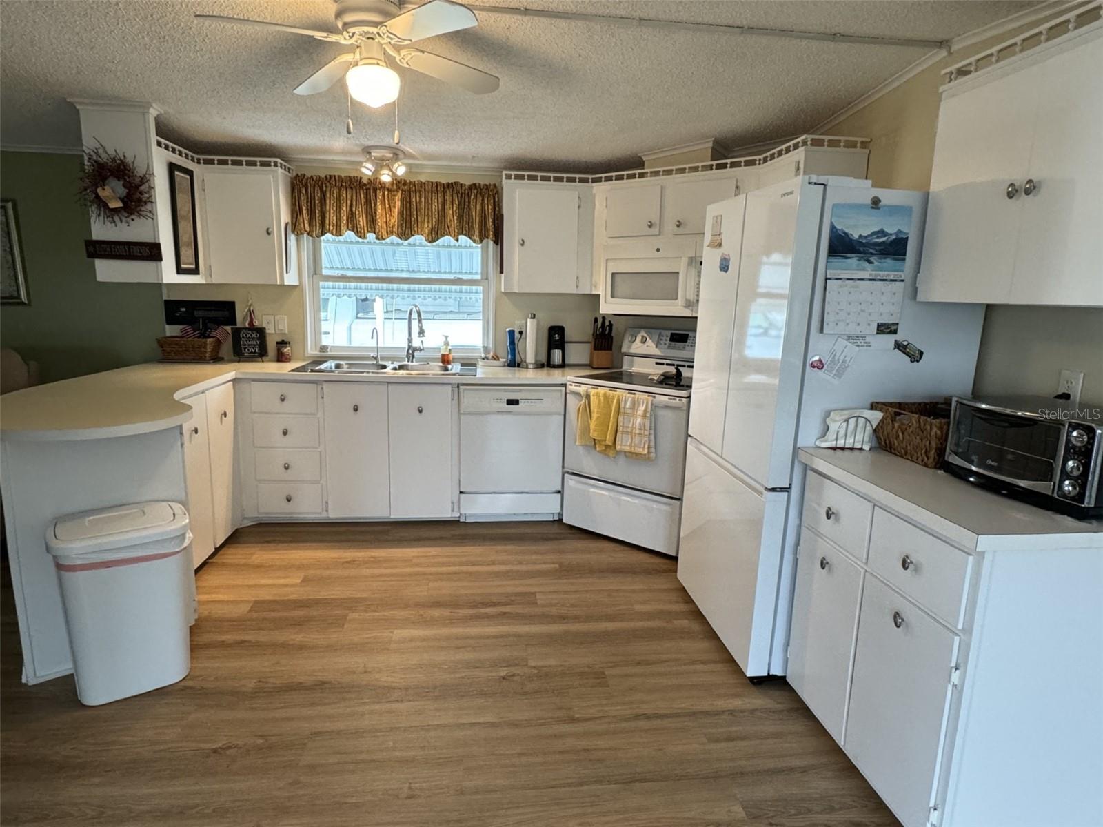 245 CHERRYWOOD DR