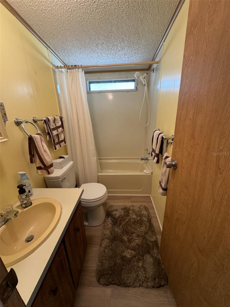 245 CHERRYWOOD DR