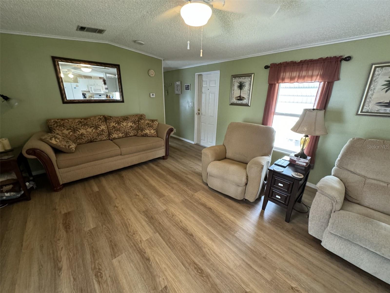 245 CHERRYWOOD DR