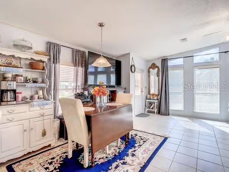 8442 BREEZE HILL DR