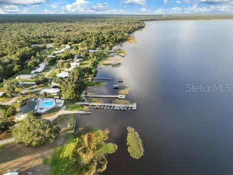 8442 BREEZE HILL DRIVE