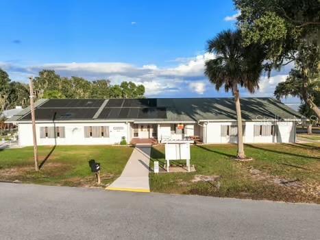 8442 BREEZE HILL DRIVE