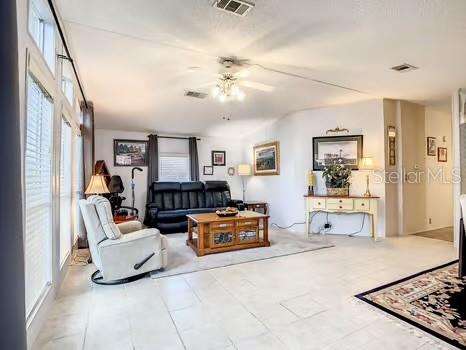 8442 BREEZE HILL DRIVE