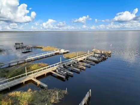 8442 BREEZE HILL DRIVE