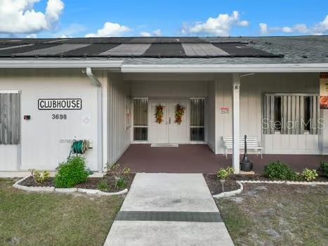 8442 BREEZE HILL DRIVE