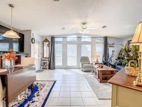 8442 BREEZE HILL DRIVE