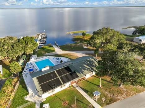 8442 BREEZE HILL DRIVE