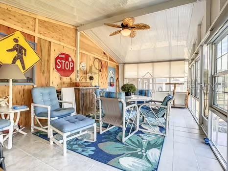 8442 BREEZE HILL DRIVE