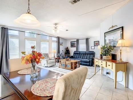 8442 BREEZE HILL DRIVE