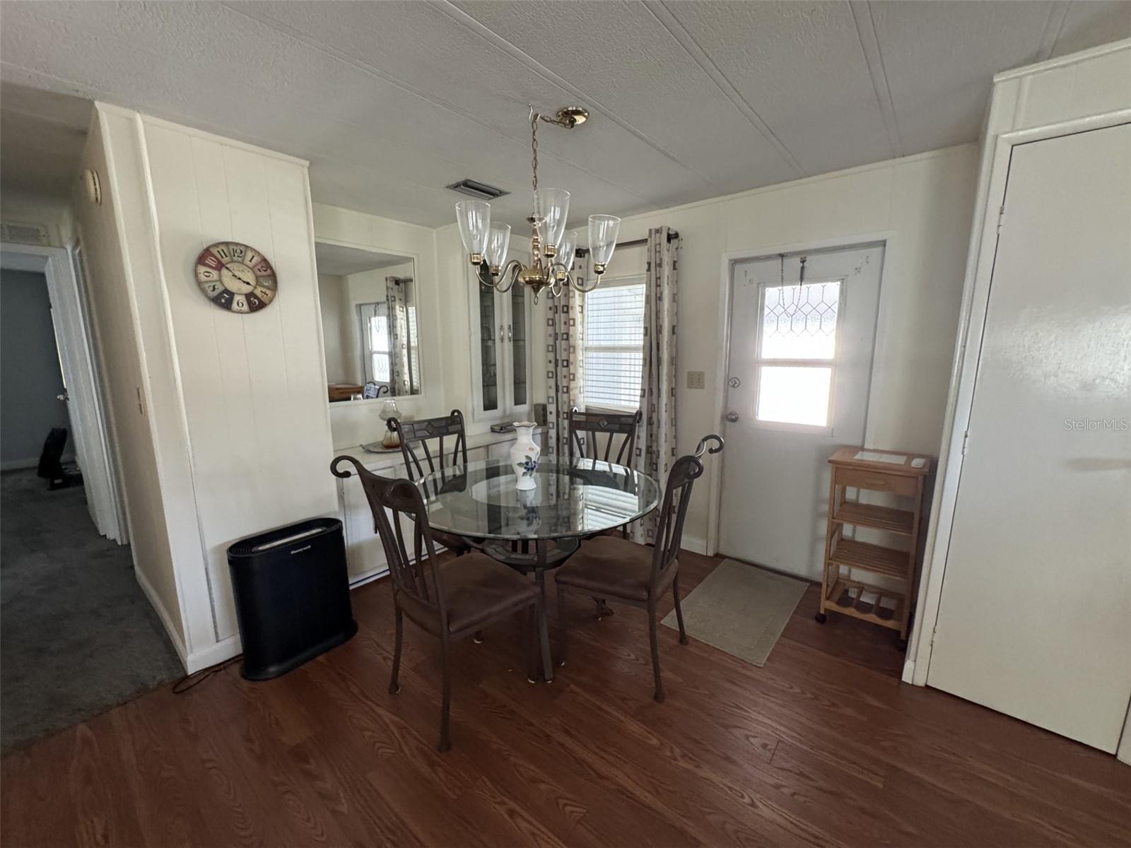 9138 LAKE POINT BLVD