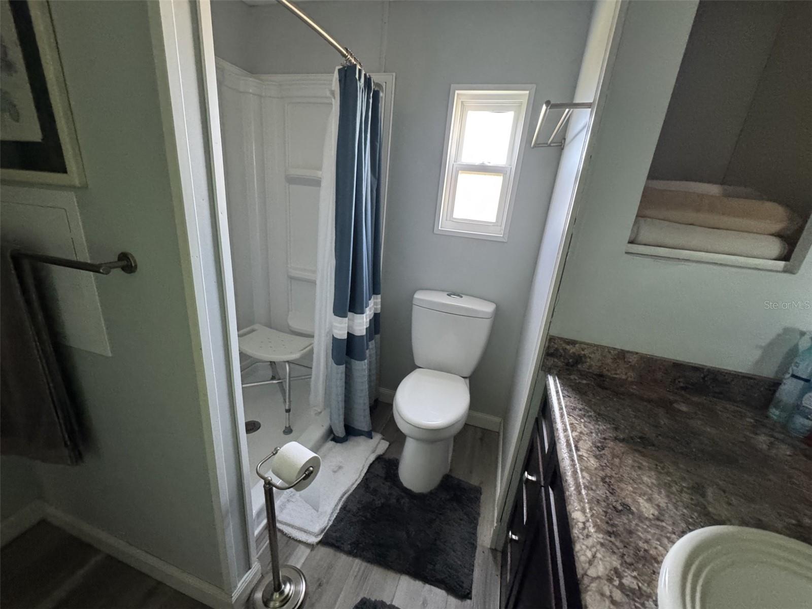 9138 LAKE POINT BLVD