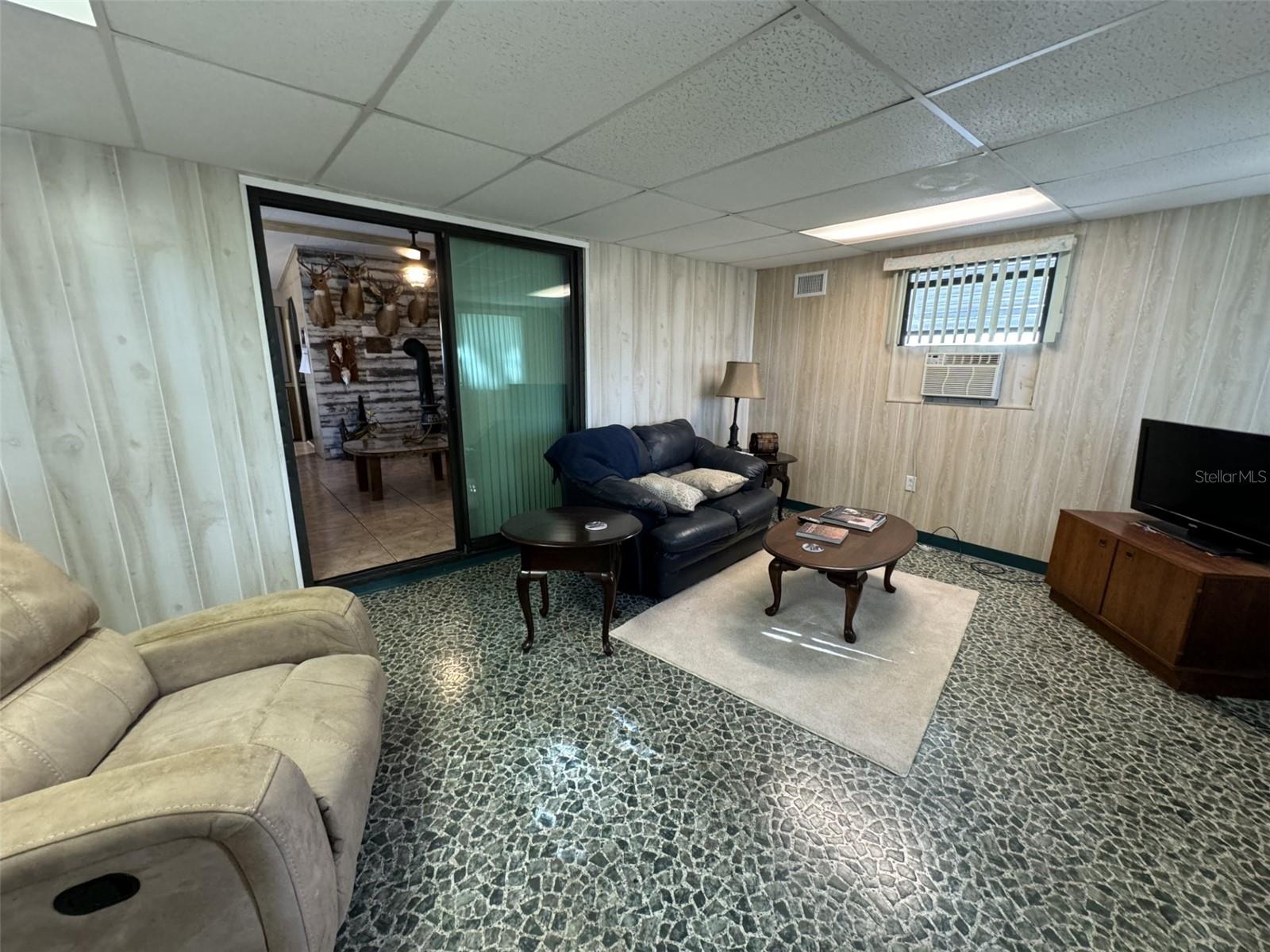 9000 LAKE POINT BLVD