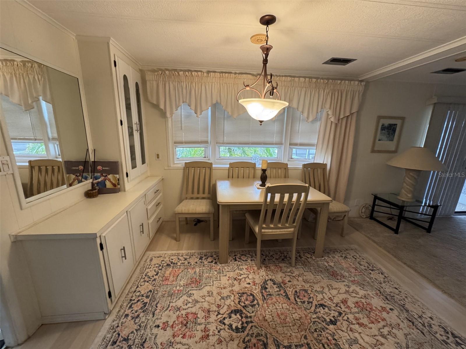 9072 LAKE POINT BLVD