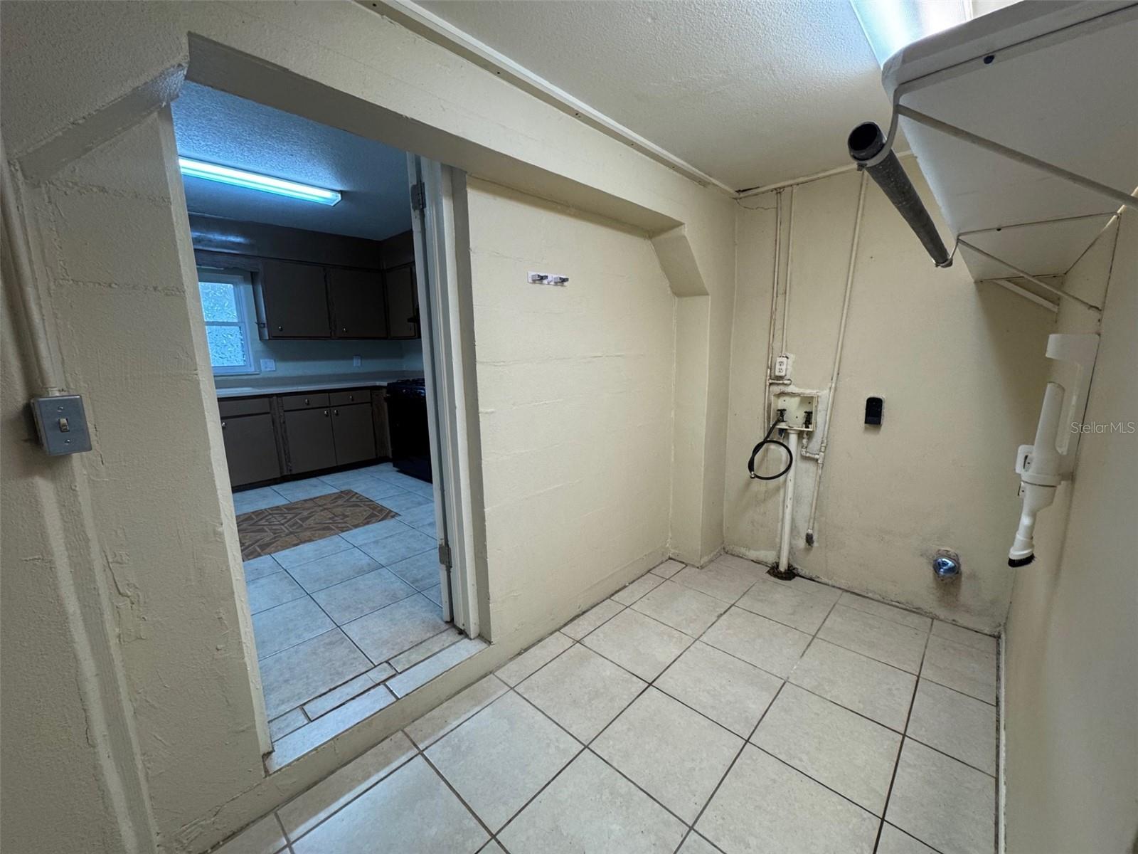 5158 OLD BARTOW EAGLE LAKE RD