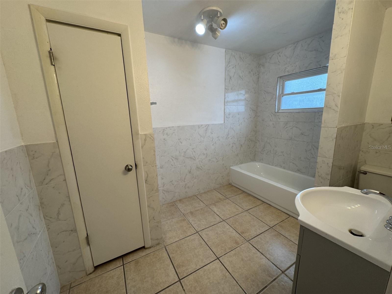 5158 OLD BARTOW EAGLE LAKE RD