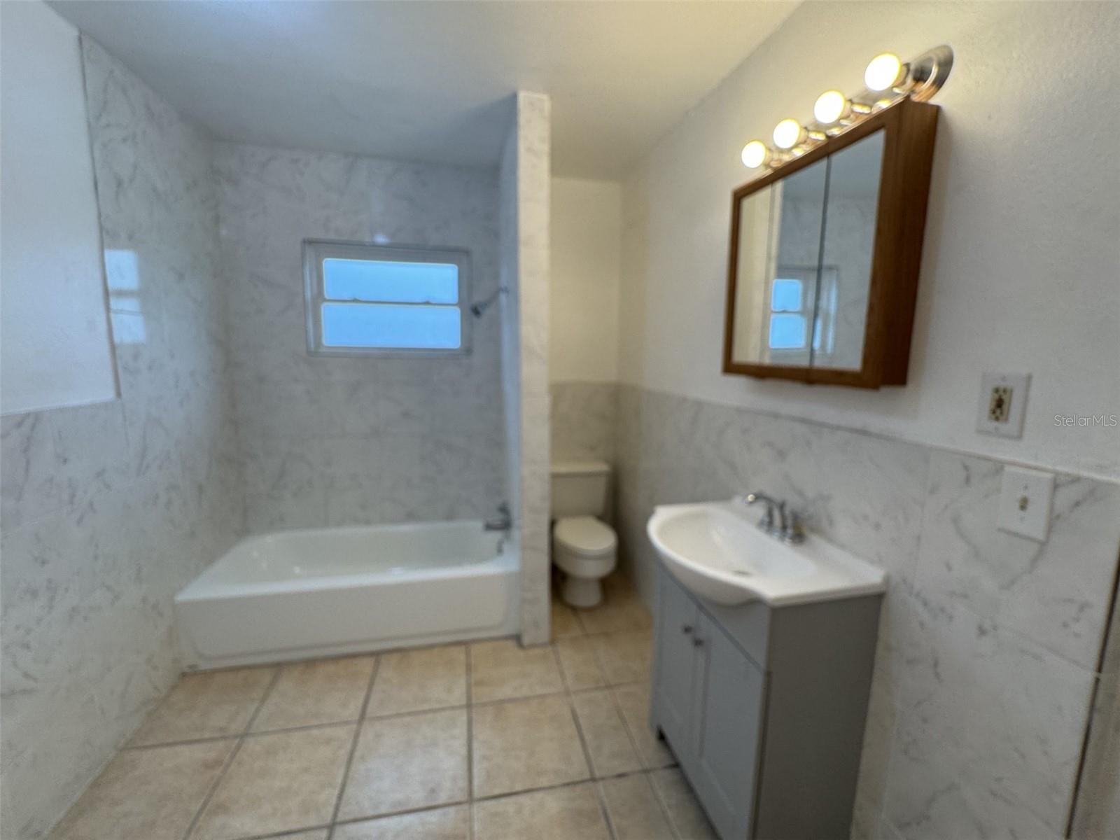 5158 OLD BARTOW EAGLE LAKE RD