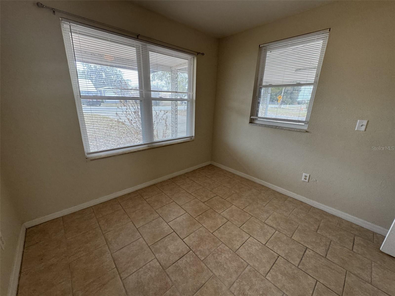 5158 OLD BARTOW EAGLE LAKE RD