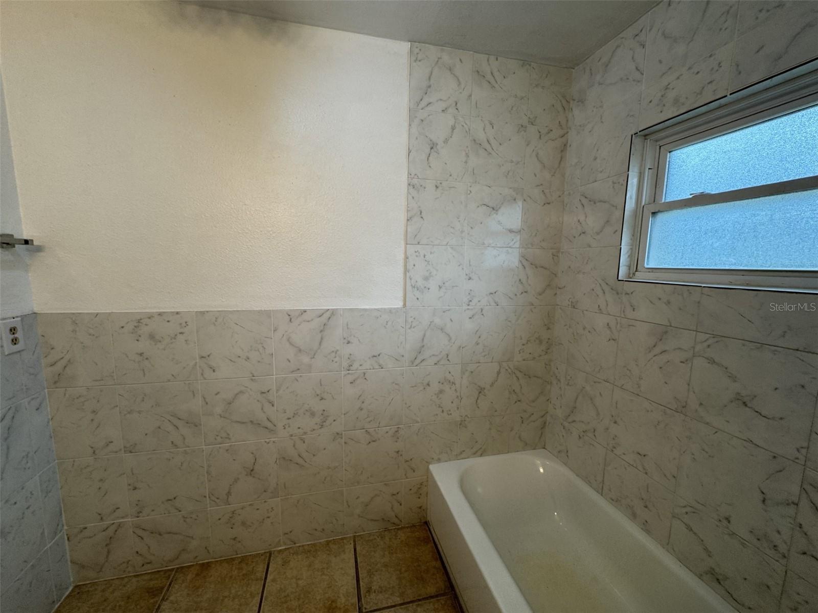 5158 OLD BARTOW EAGLE LAKE RD