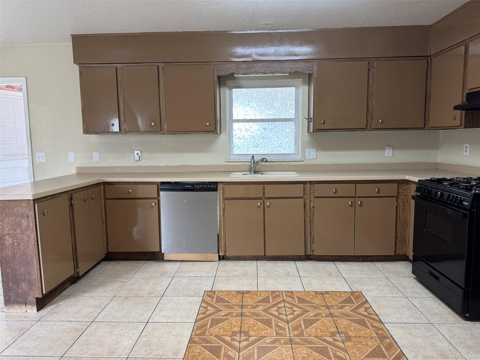 5158 OLD BARTOW EAGLE LAKE RD