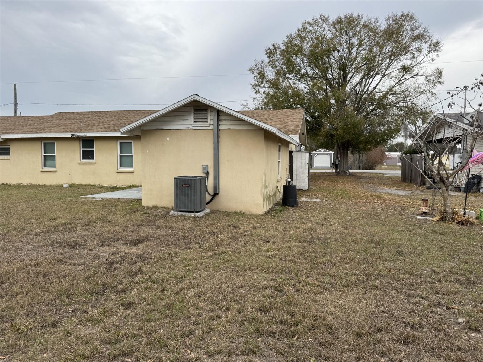 5158 OLD BARTOW EAGLE LAKE RD