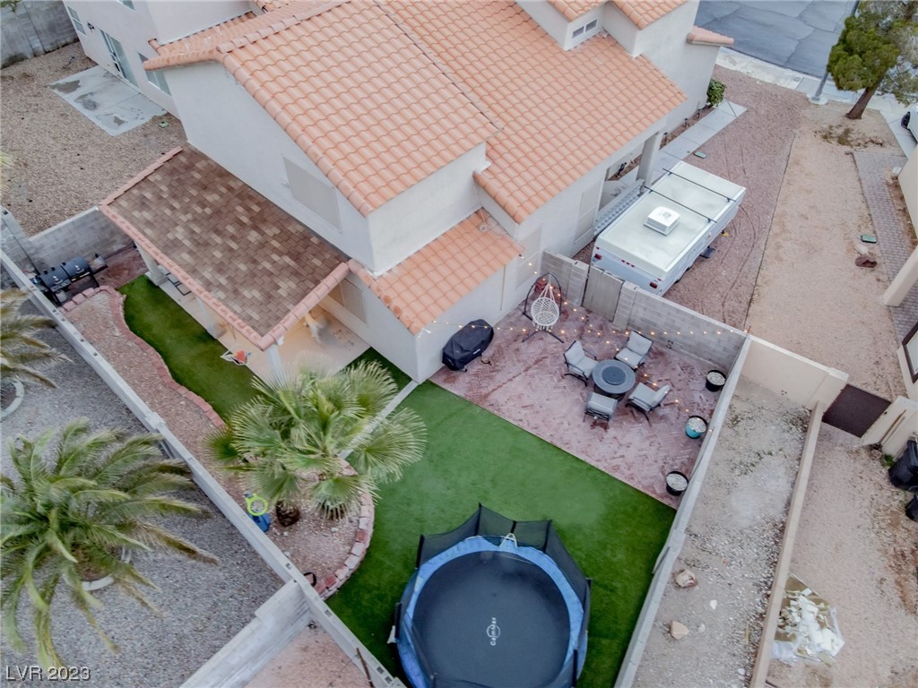 7405 Wildwind Drive