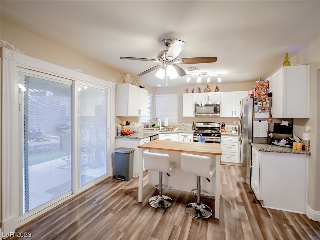 7405 Wildwind Drive