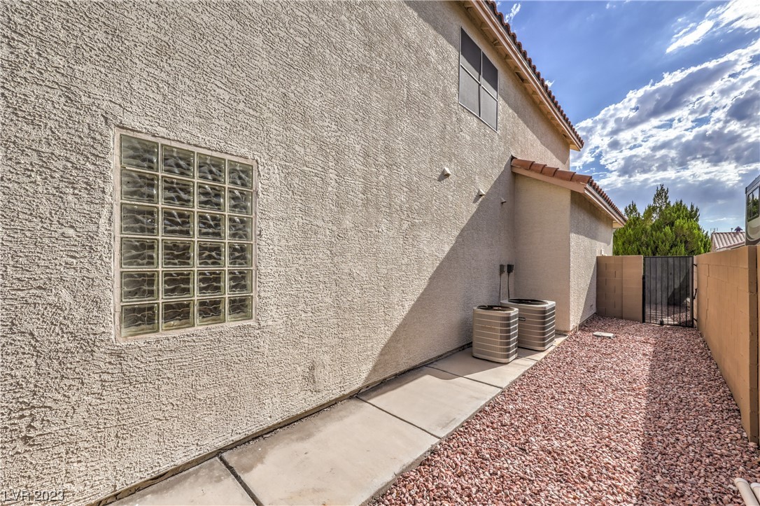 7711 Locke Haven Drive