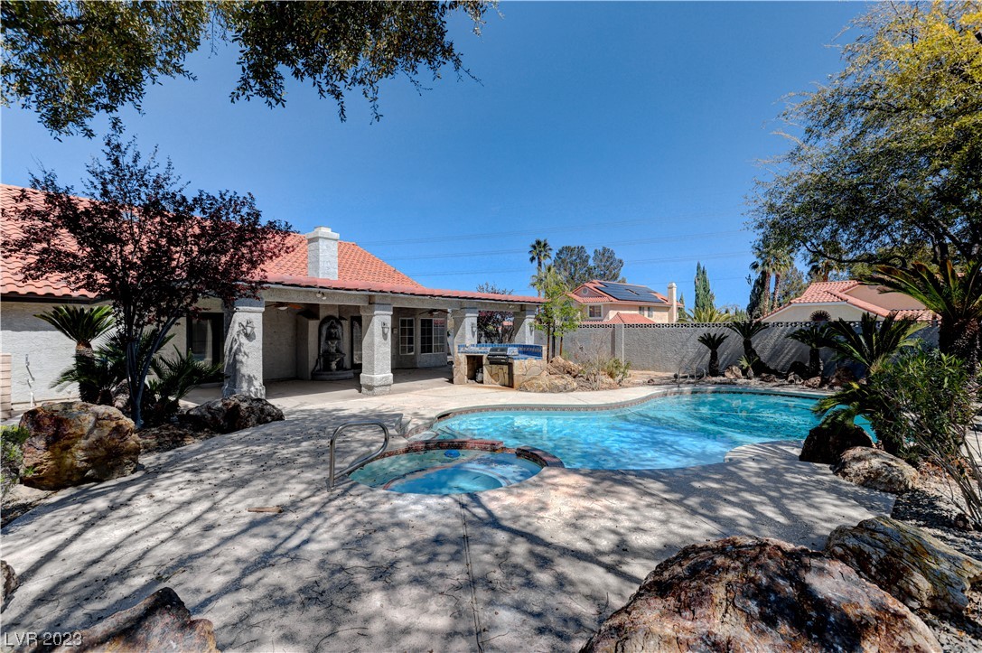 8601 Grandbank Drive