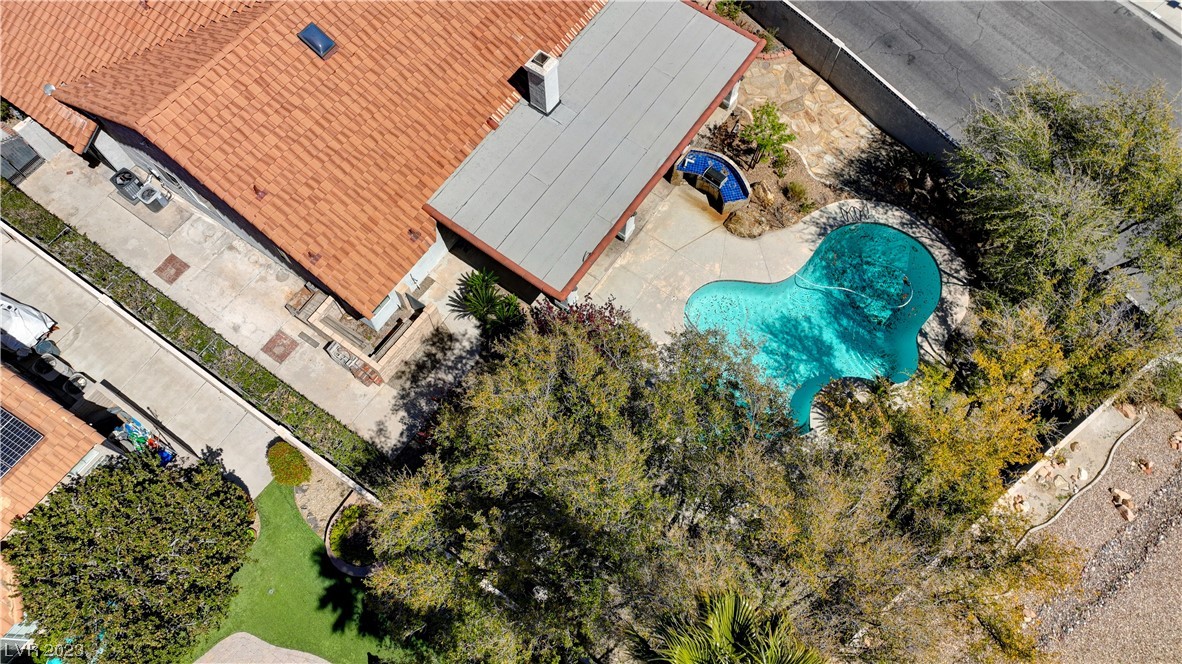 8601 Grandbank Drive