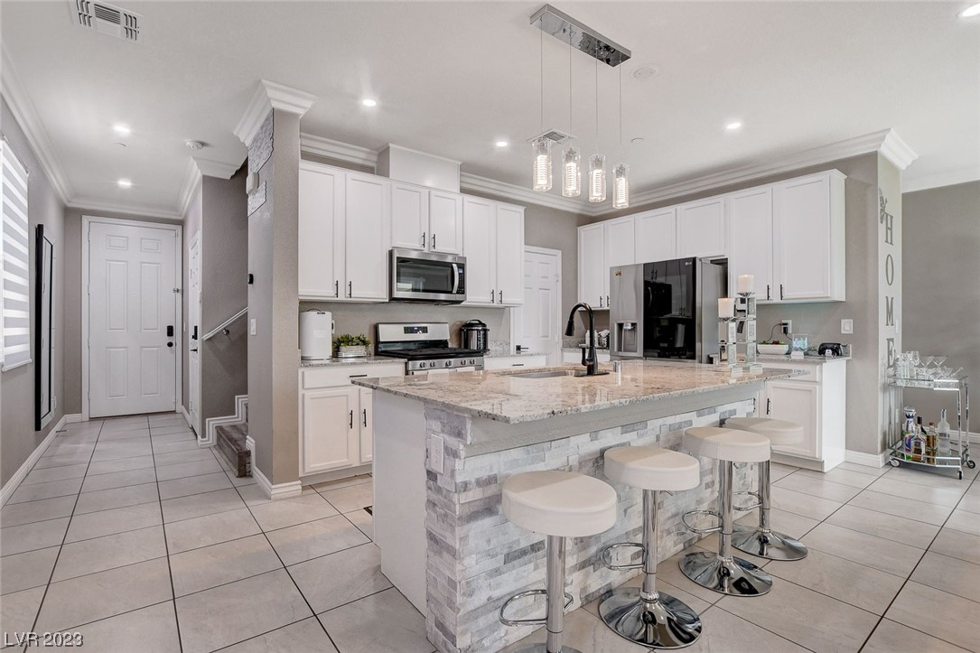 1637 Harvest Pecan Court