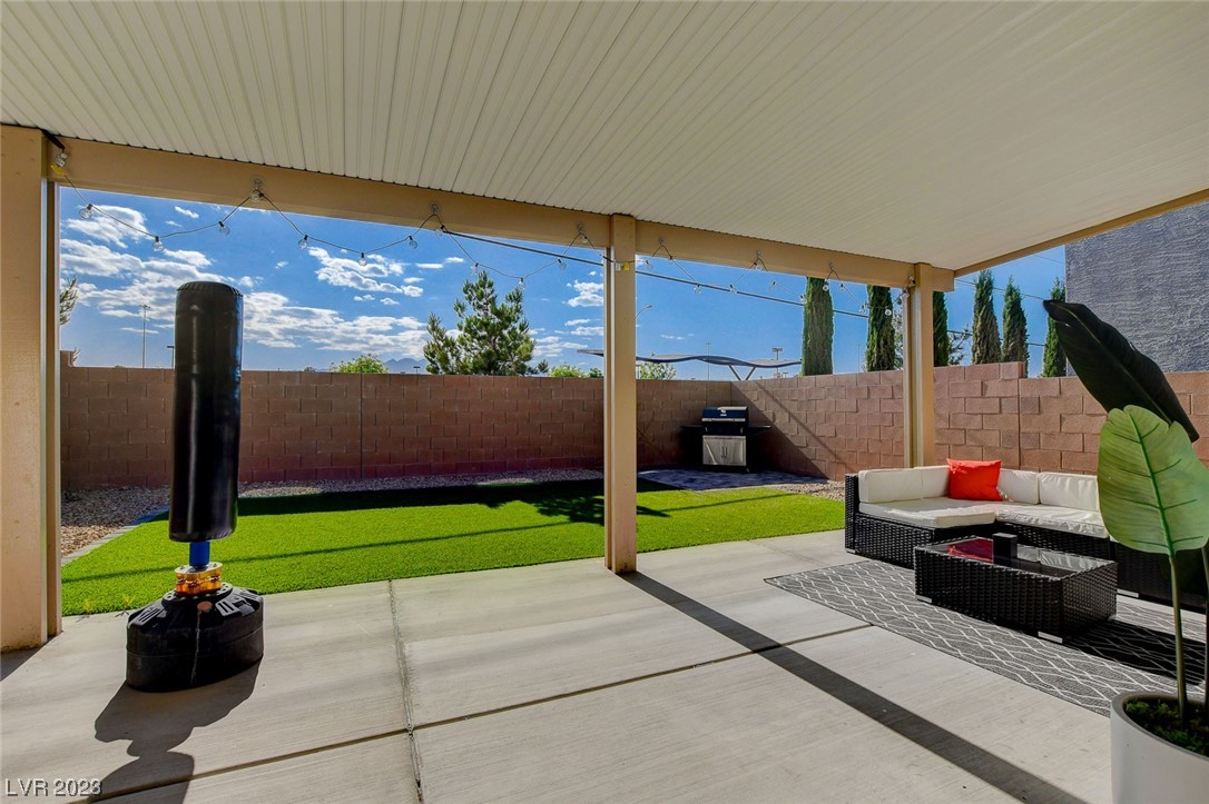 1637 Harvest Pecan Court