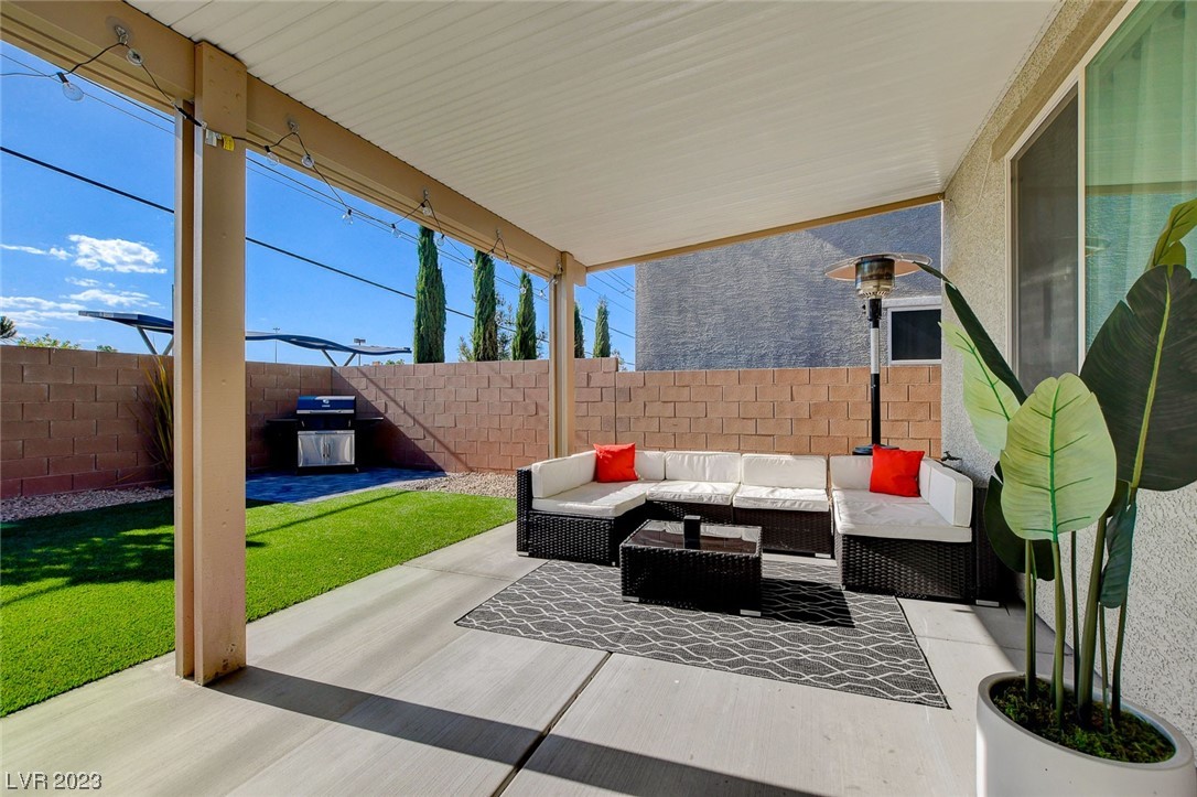 1637 Harvest Pecan Court