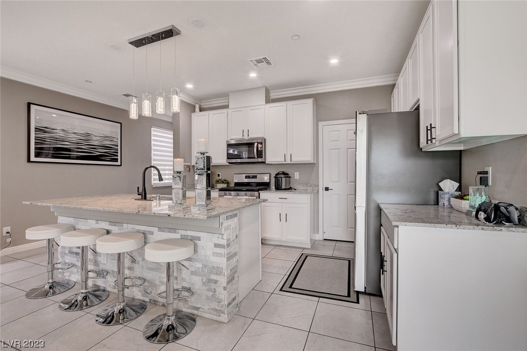 1637 Harvest Pecan Court