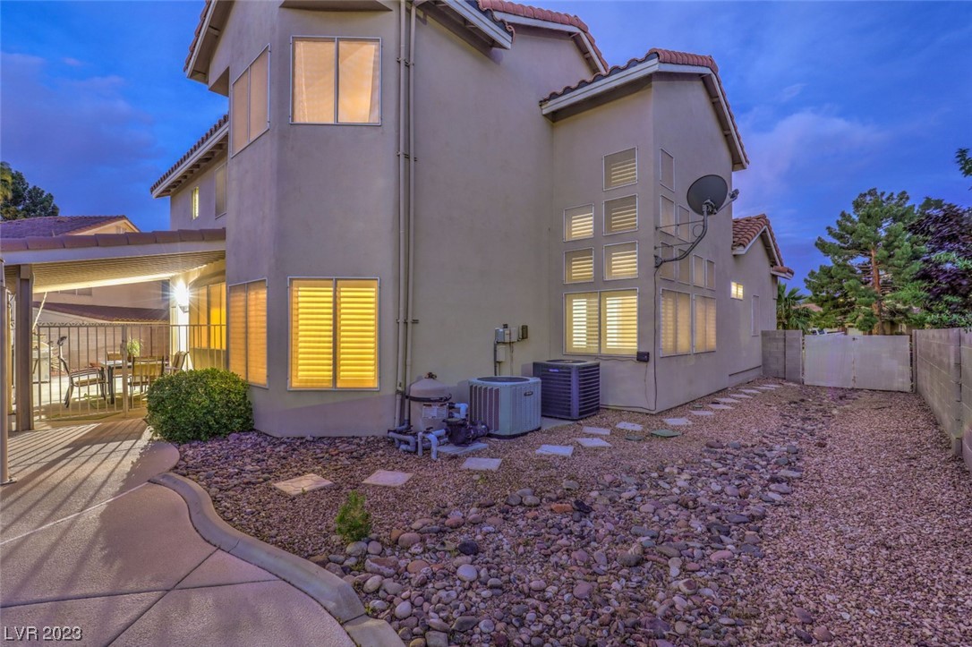 2534 Los Coches Circle