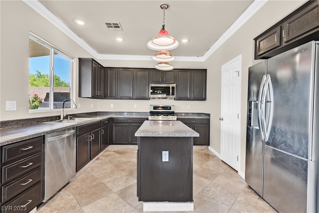 5905 Gentle Creek Lane