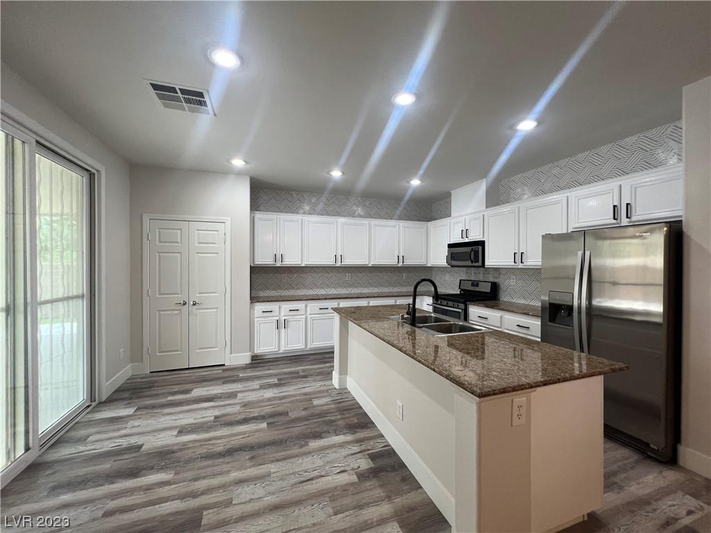 4060 Perfect Lure Street