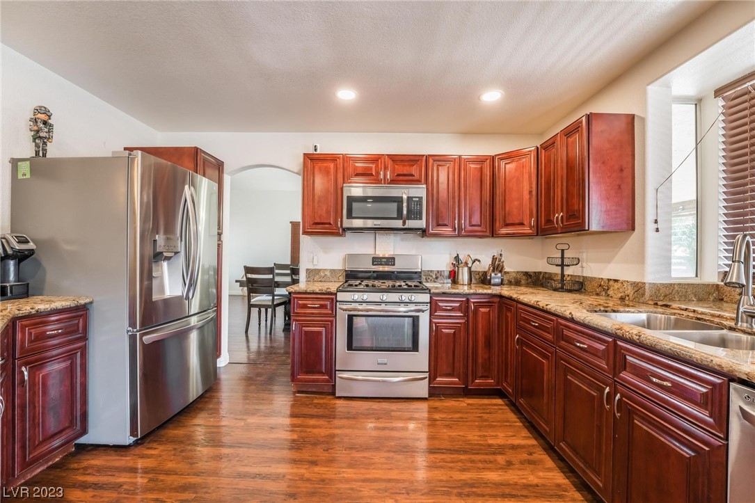 8202 Wildfire Street