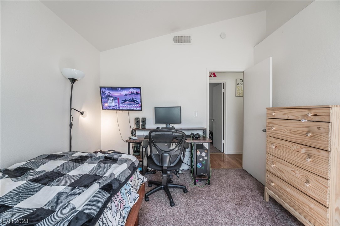 8202 Wildfire Street