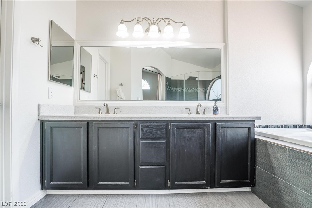 8202 Wildfire Street