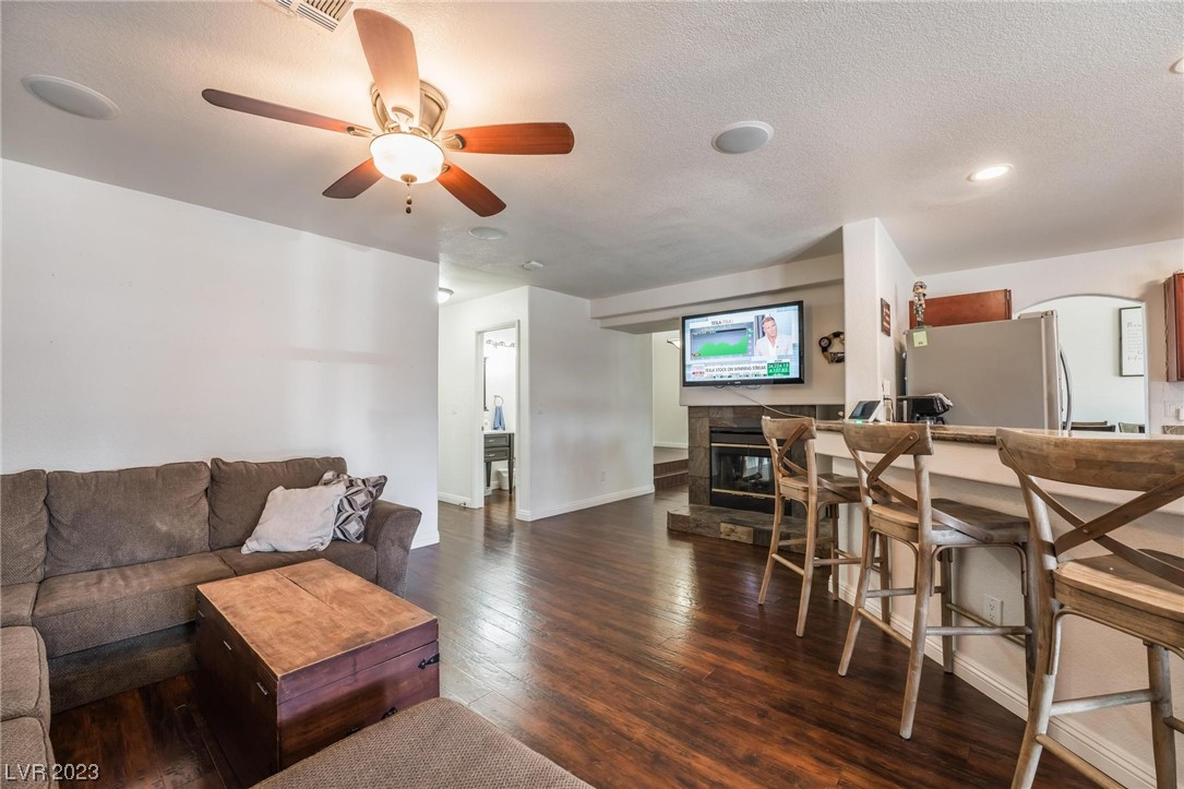 8202 Wildfire Street