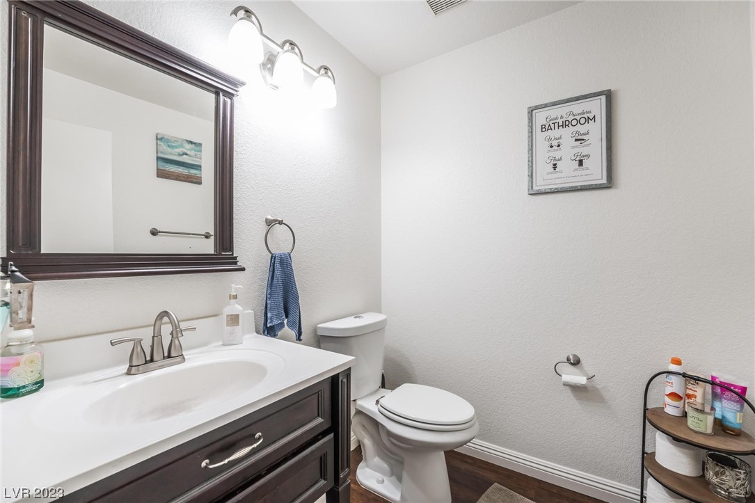 8202 Wildfire Street