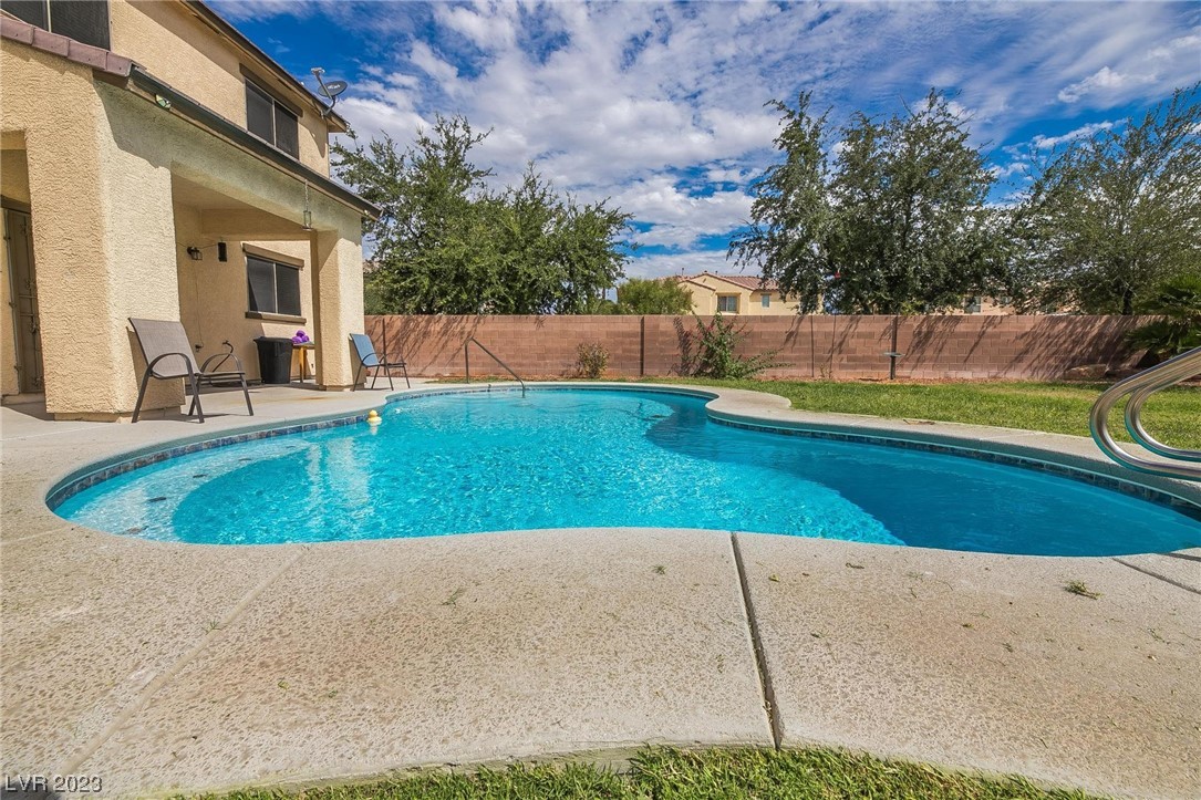 6012 Valley Flower Street