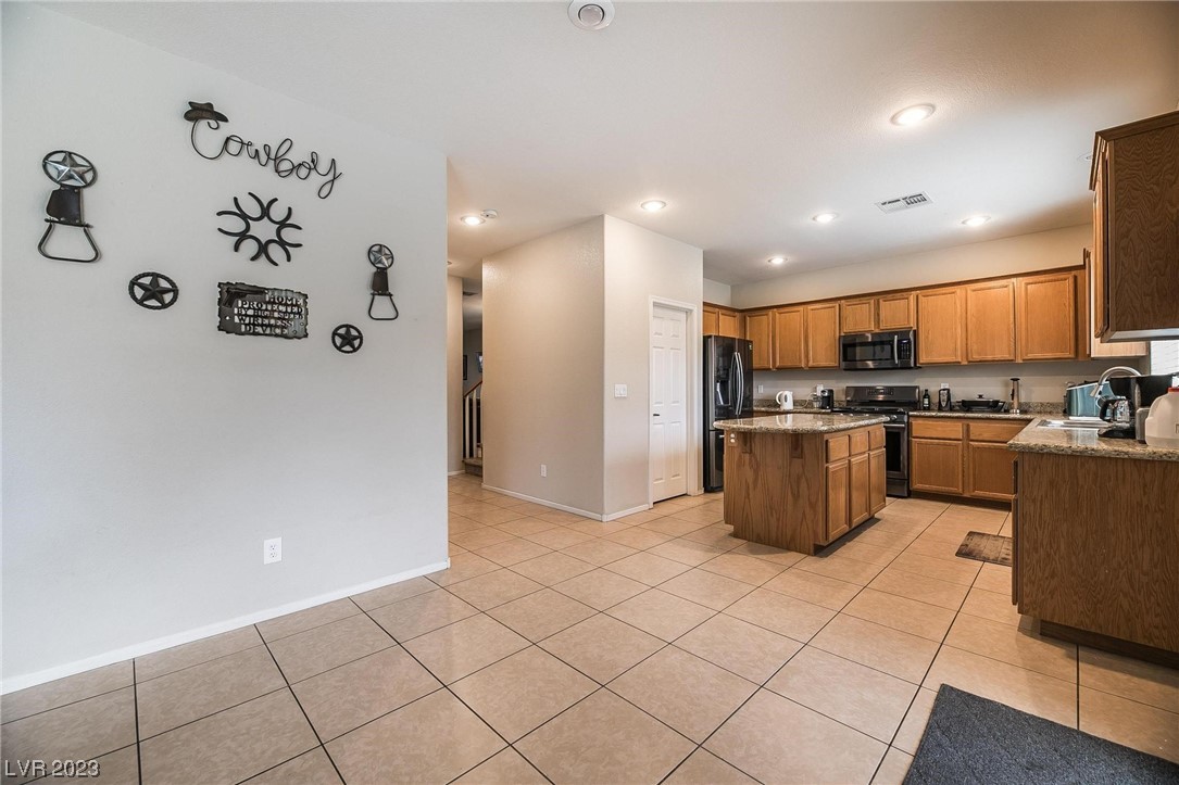 6012 Valley Flower Street