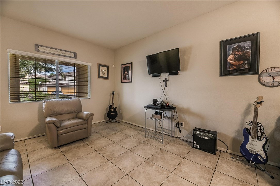 6012 Valley Flower Street