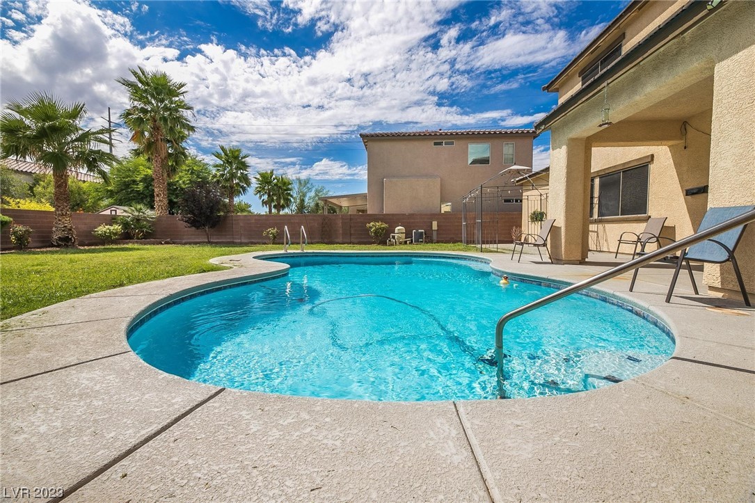 6012 Valley Flower Street